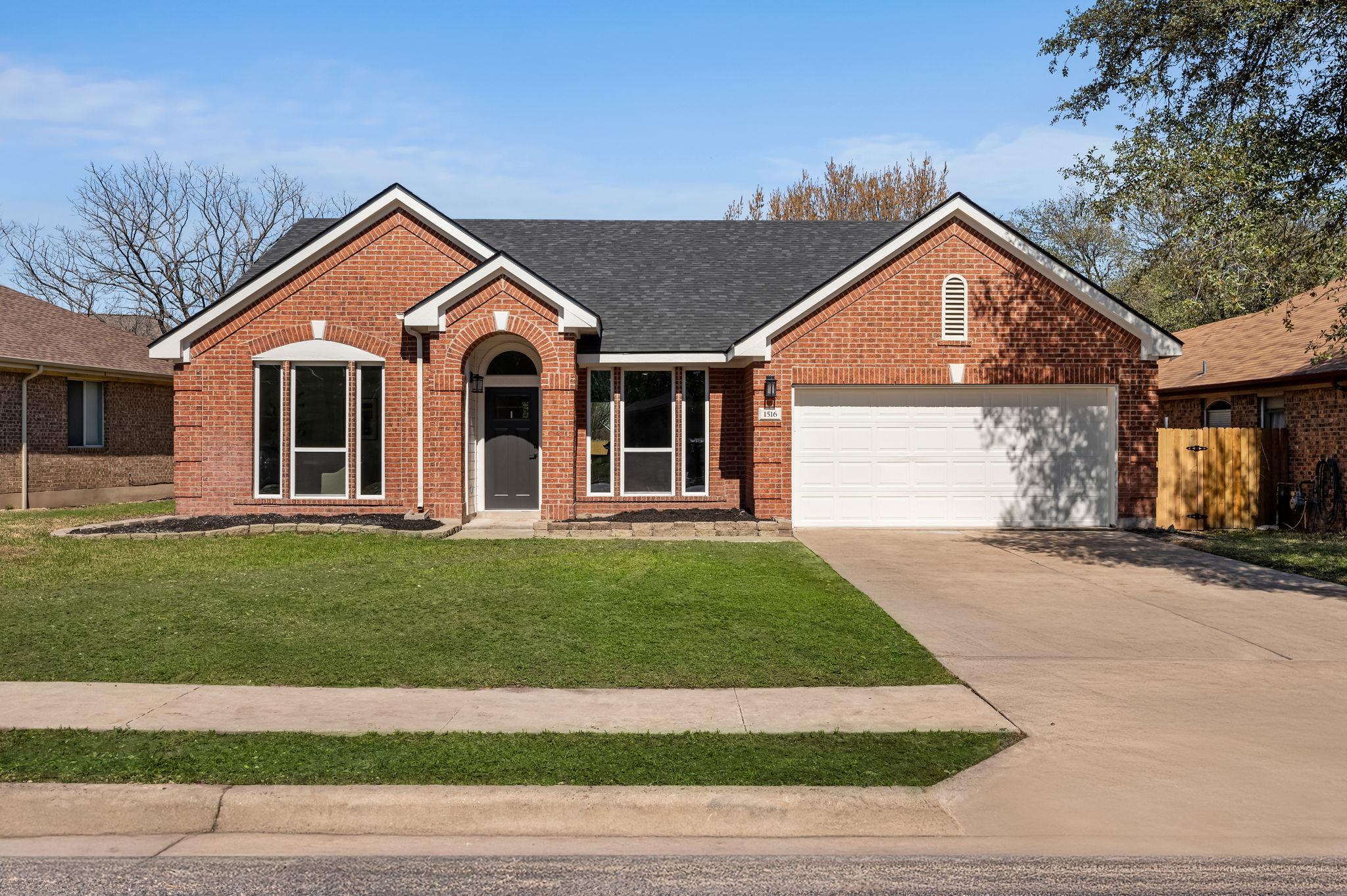 1516  Natural Bridge Ln