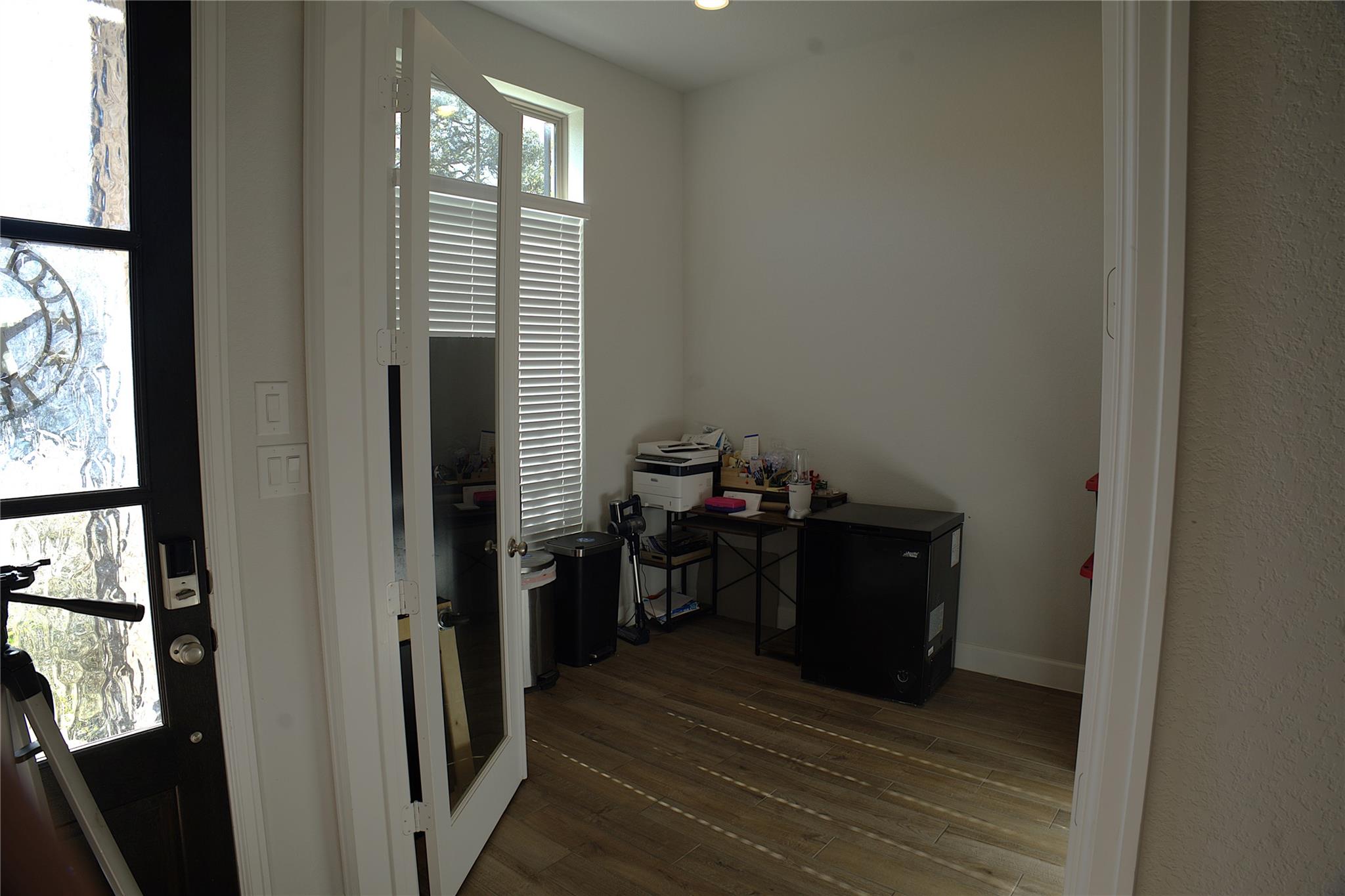 Photo 27