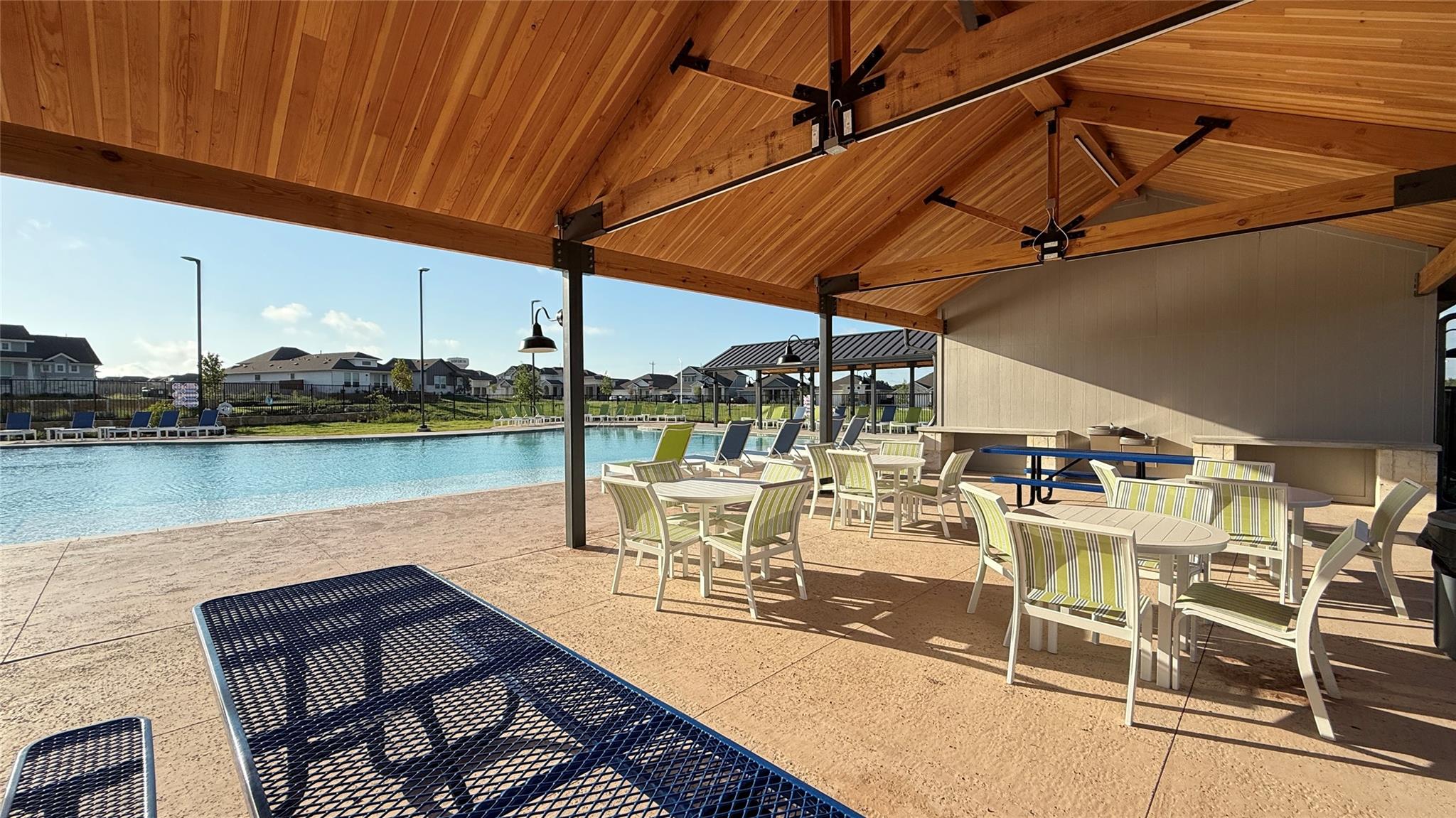 Photo 34