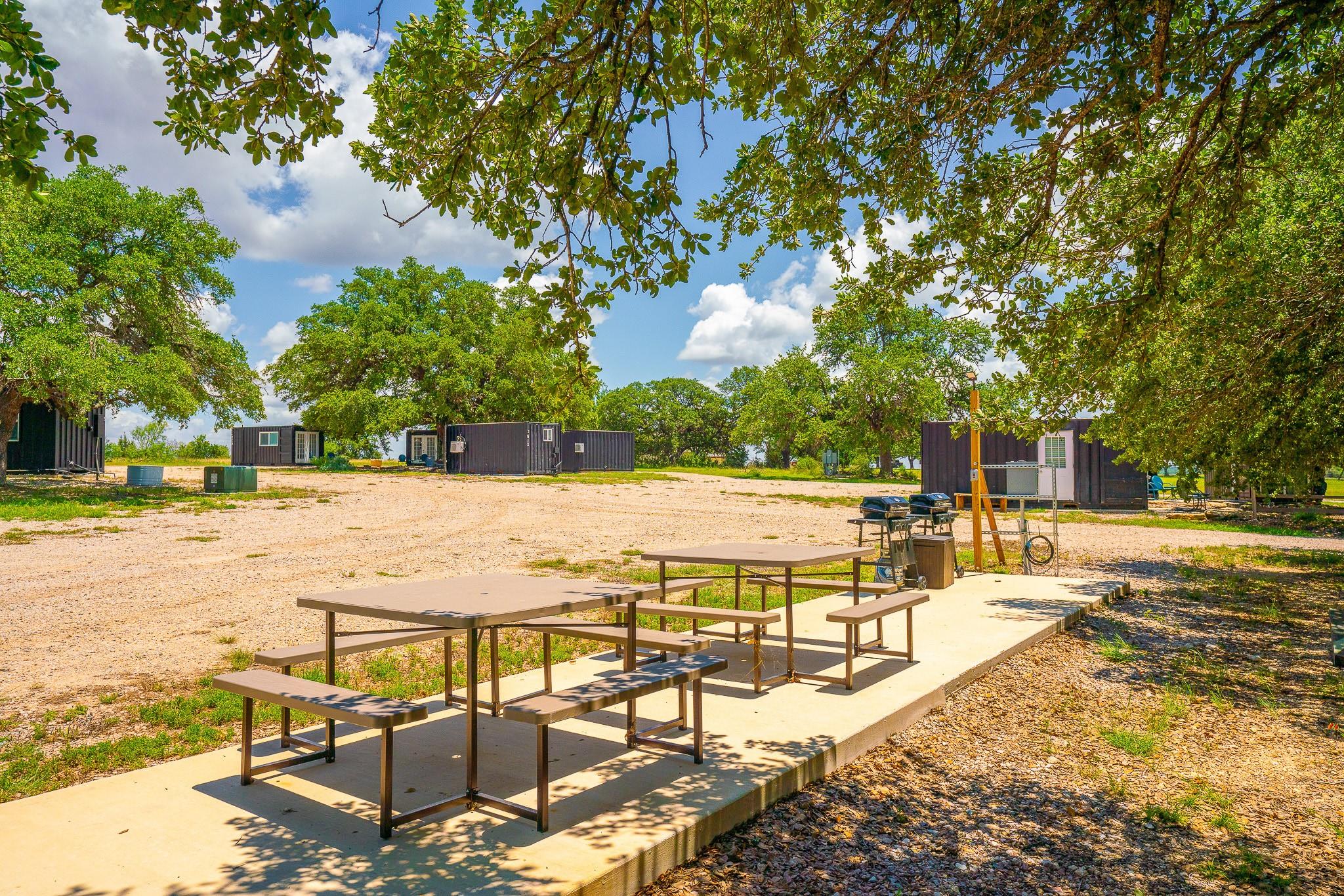 Photo 33