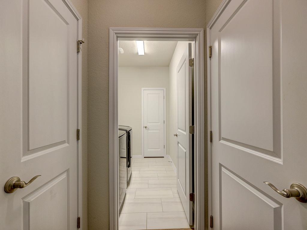 Photo 33
