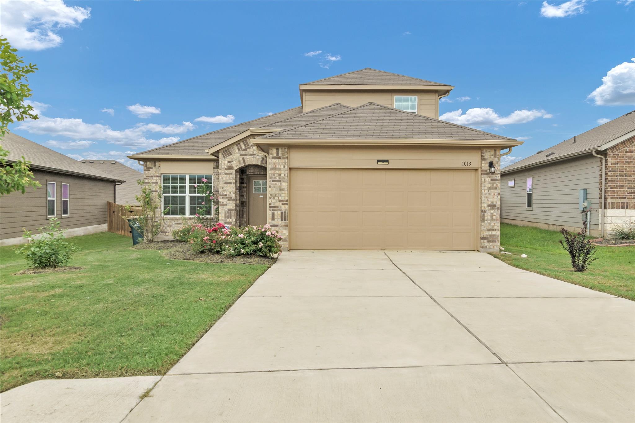 Photo 1