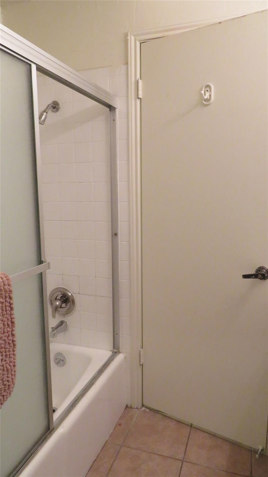 Photo 24