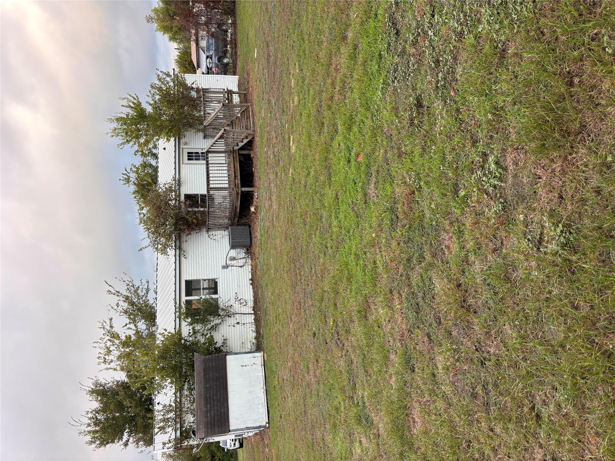 Photo 33