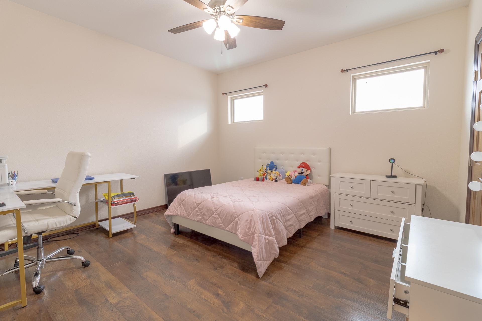 Photo 27