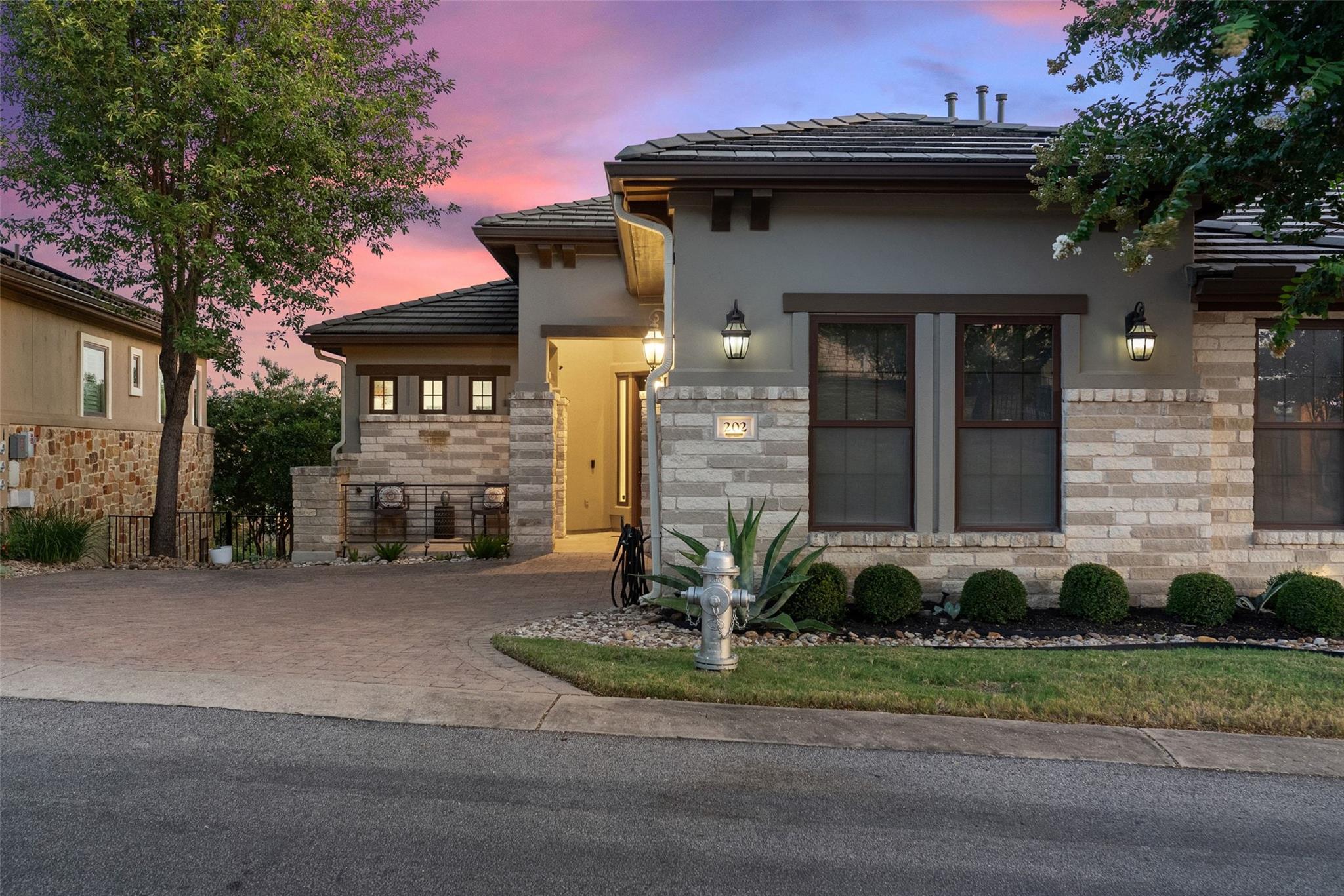 Photo 34