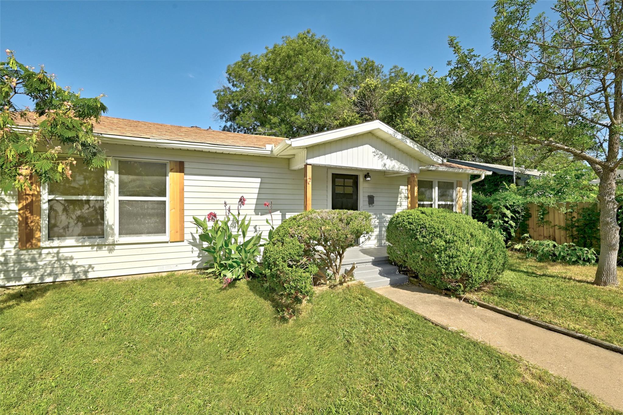 Photo 38