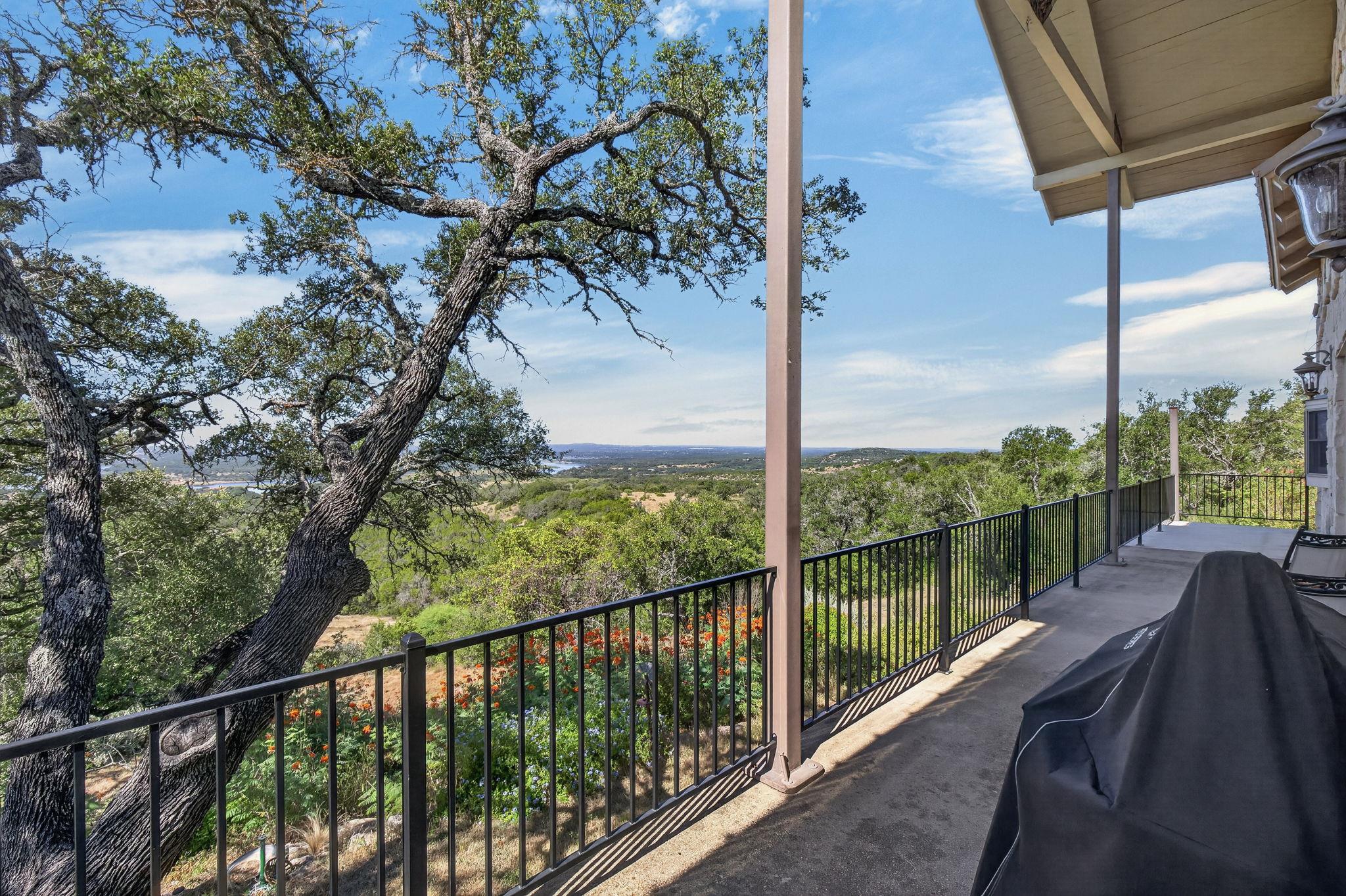 Photo 34