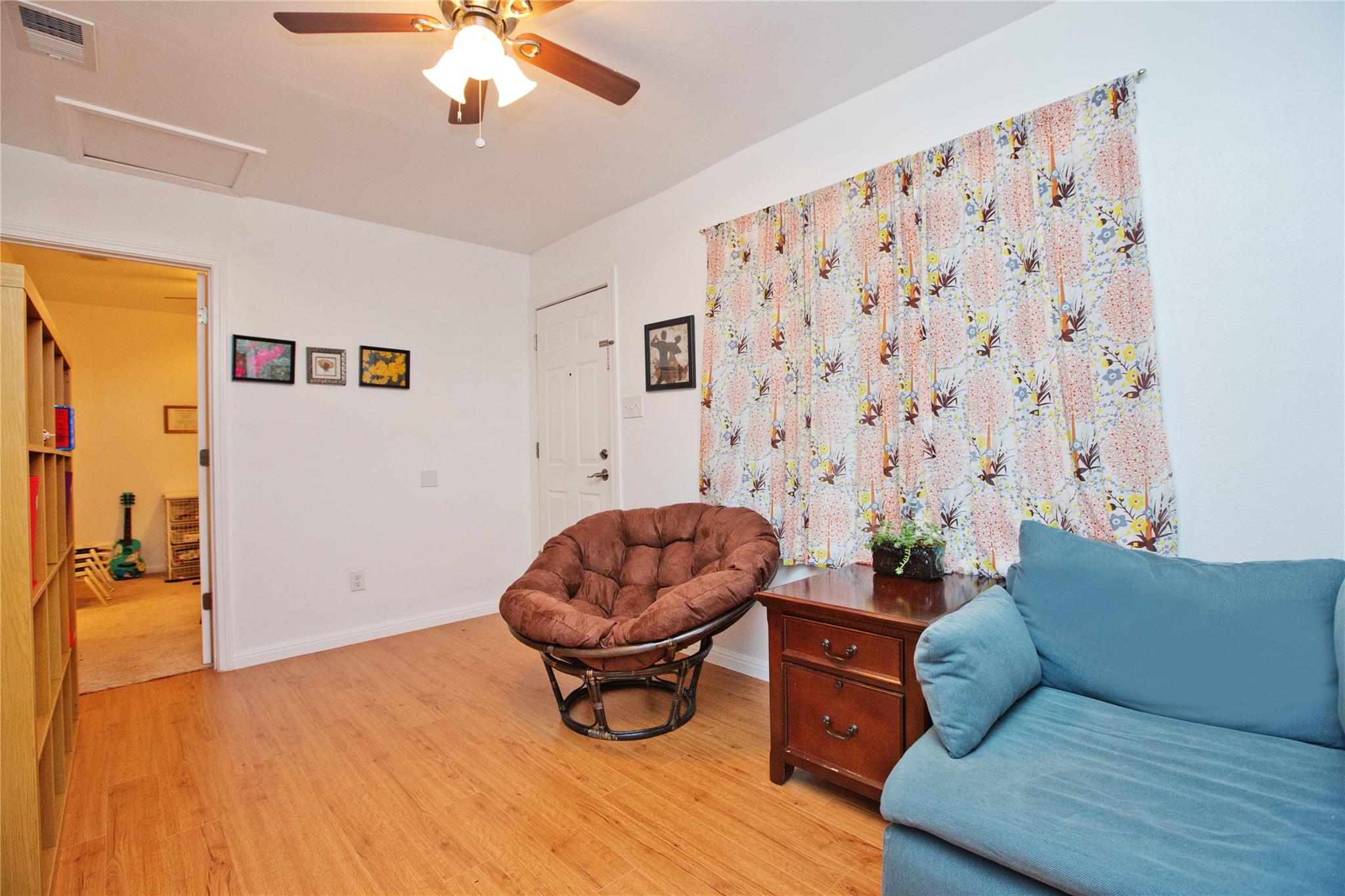 Photo 7