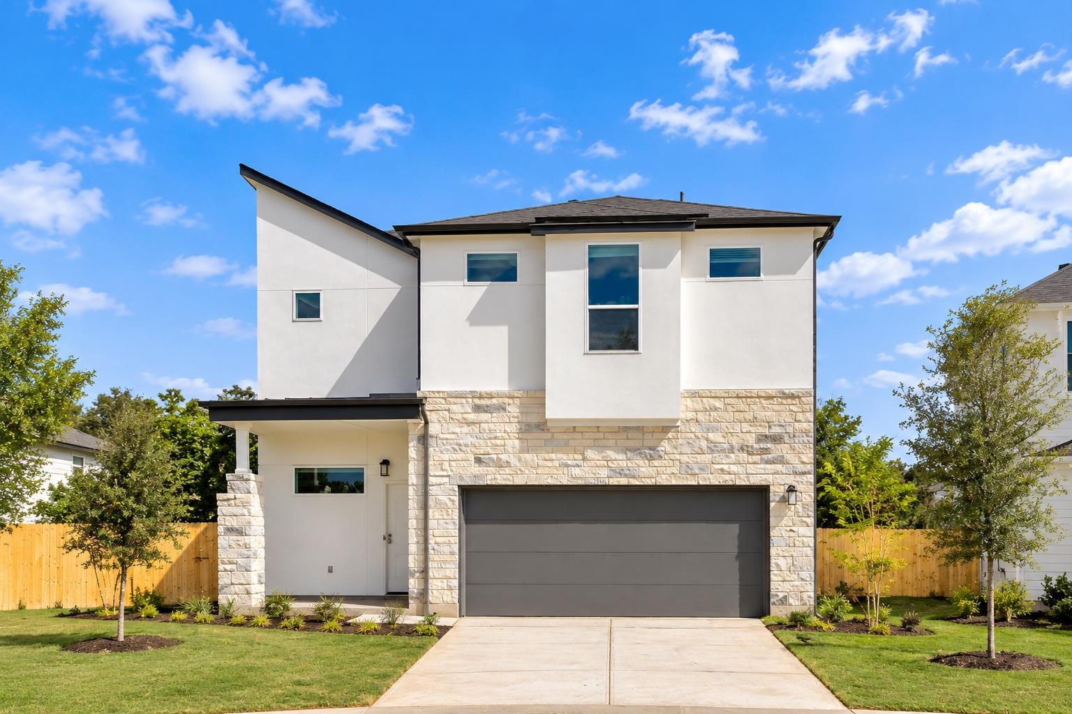 17511 Emperador Dr