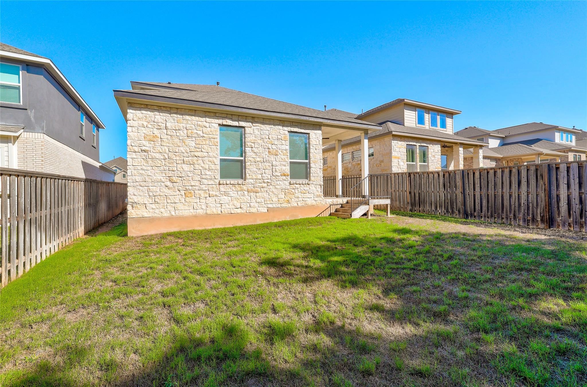 Photo 34