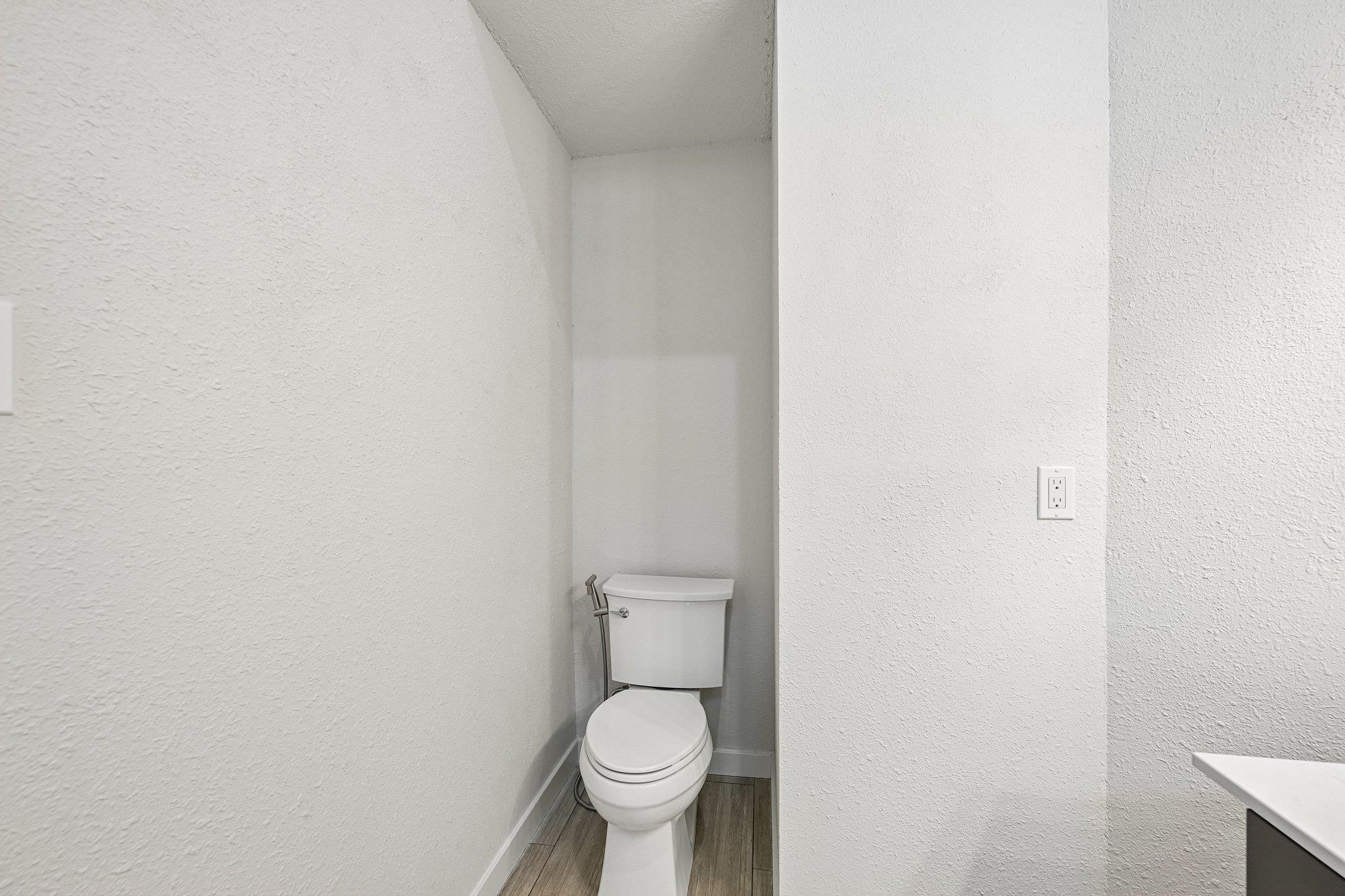 Photo 33