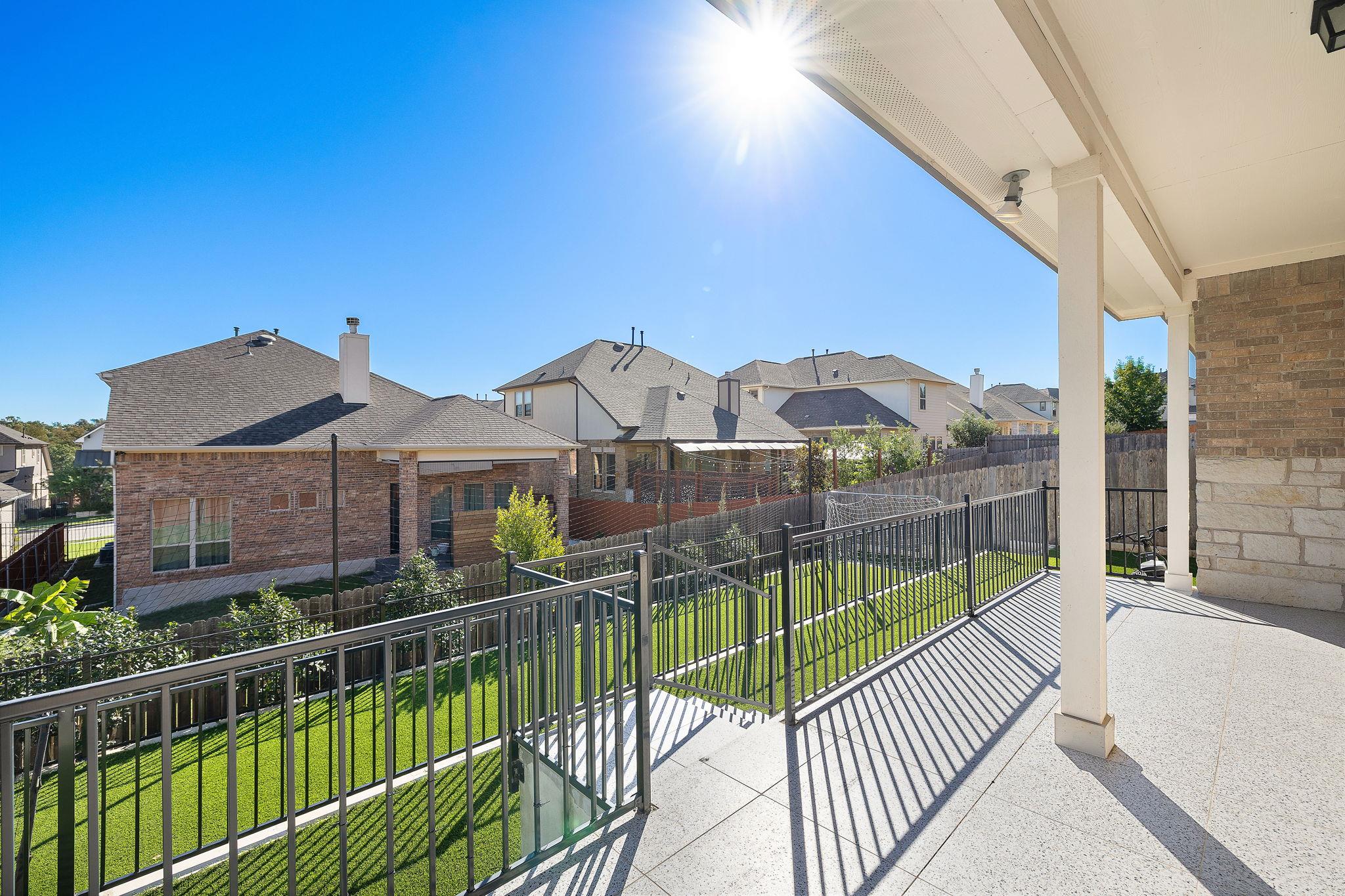 Photo 26