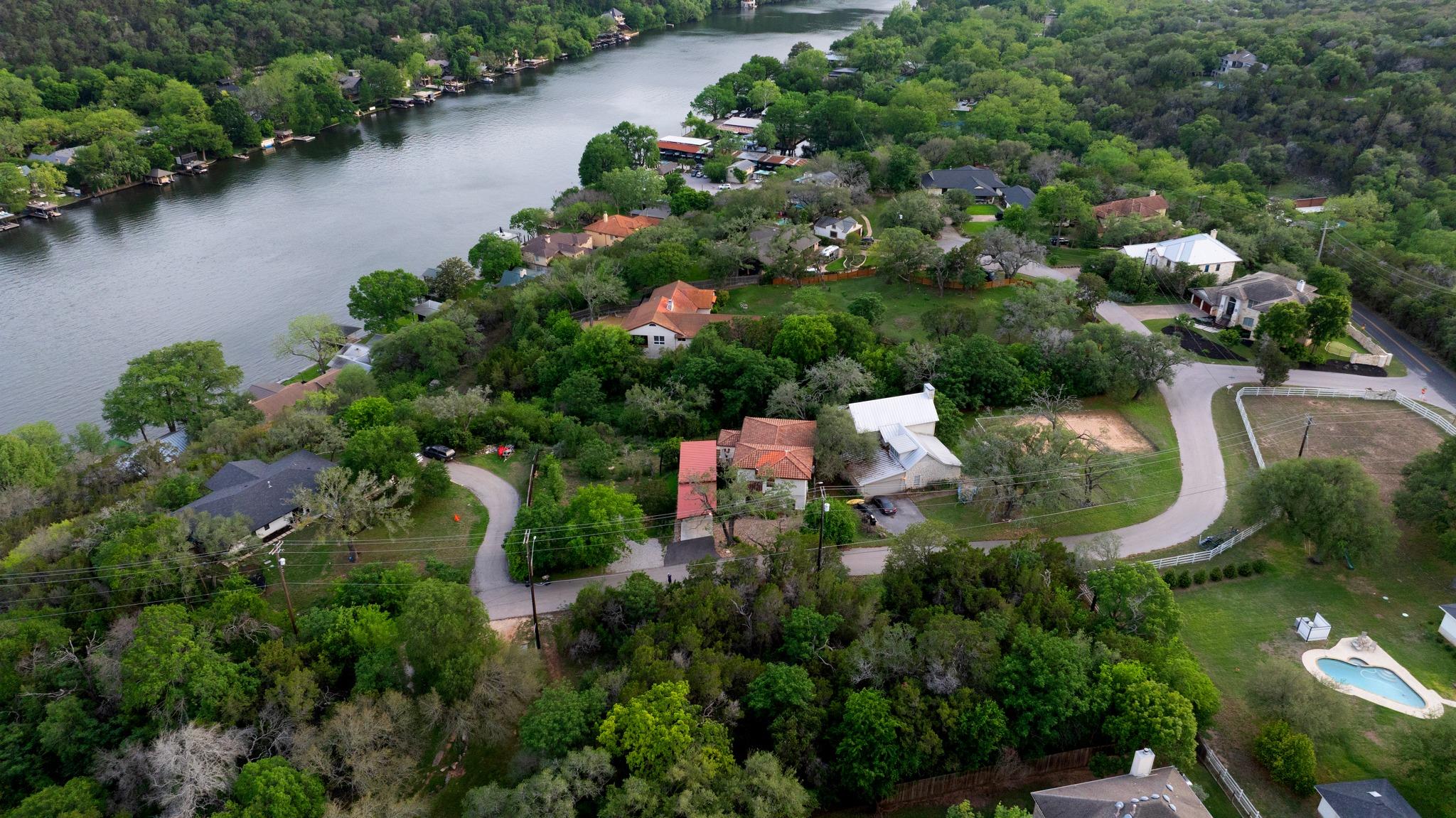 Photo 32