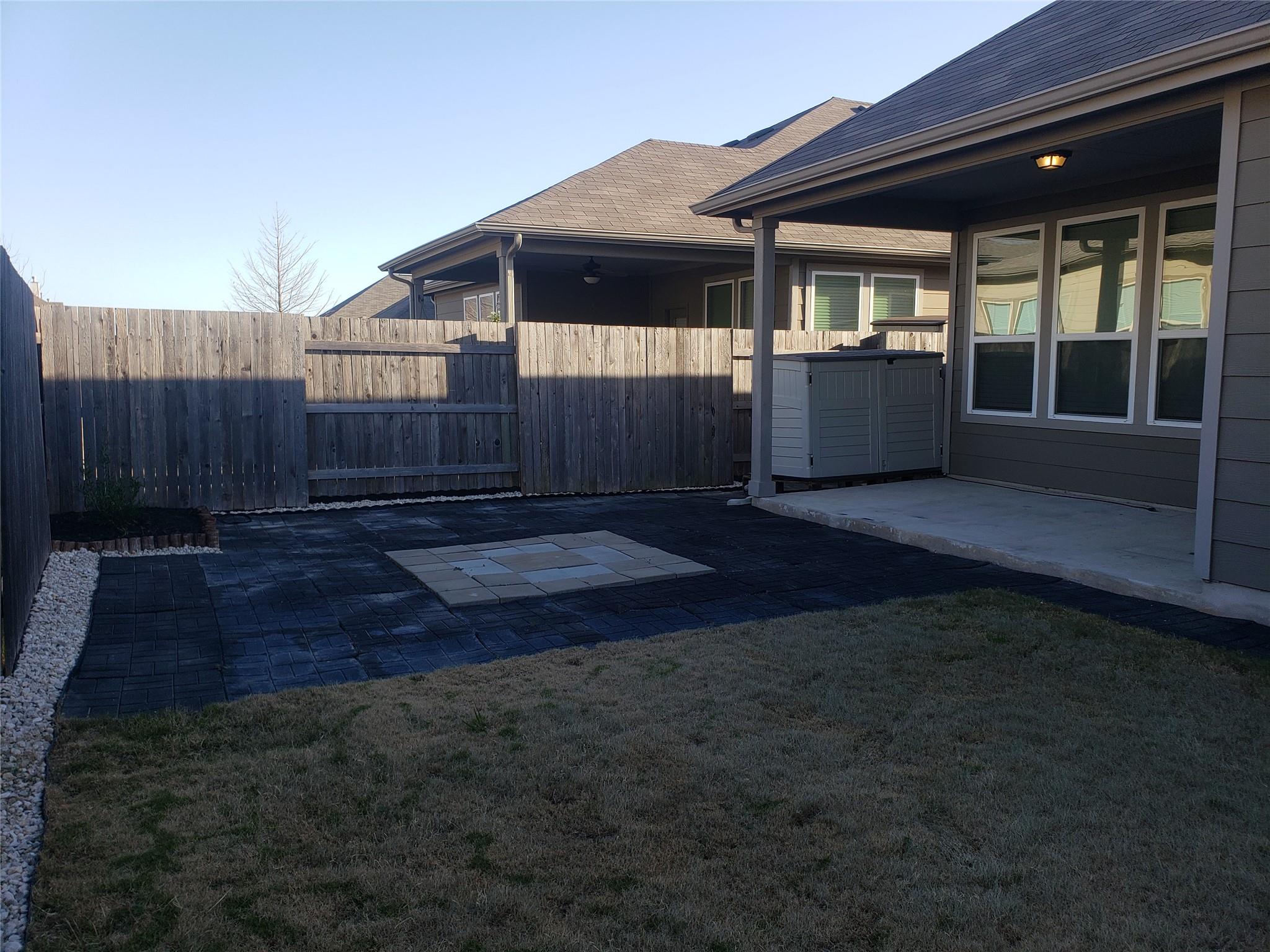 Photo 18